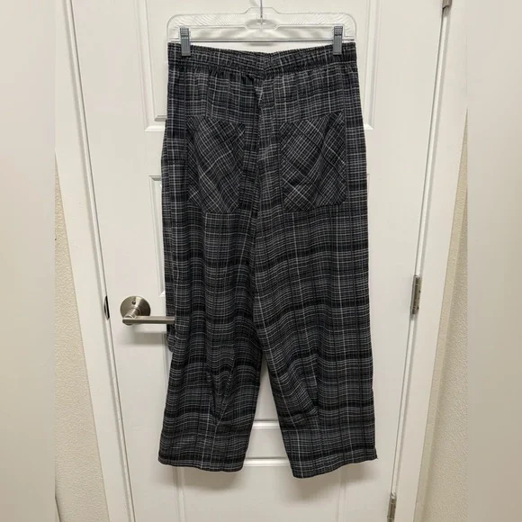 Free People Nice Choice Pull-On Pants - black and white plaid - size small - Picture 4 of 4